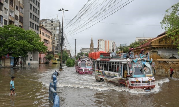Flash floods kill over 300 in Pakistan as monsoon rain